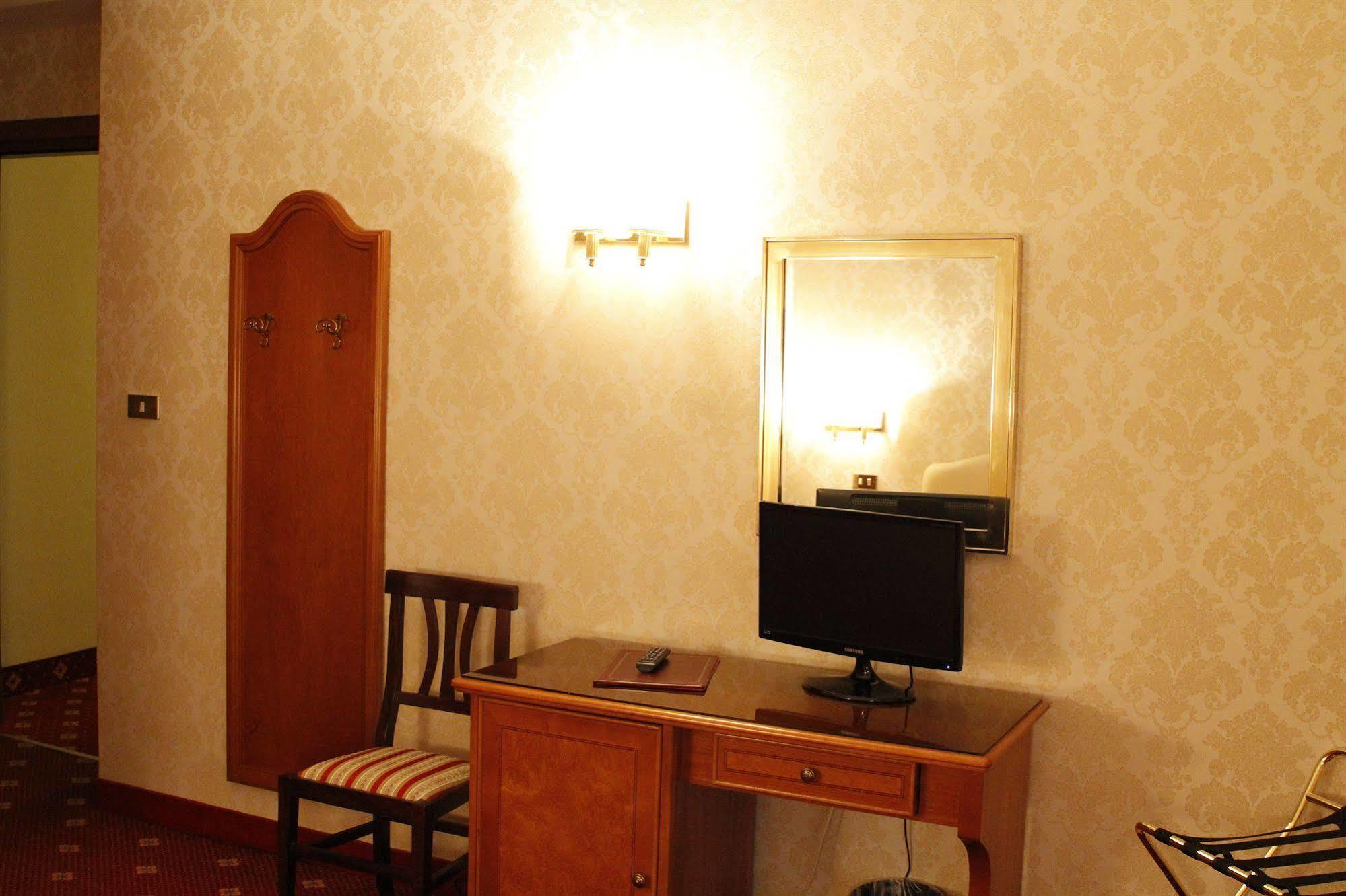 Hotel Torino Roma Esterno foto