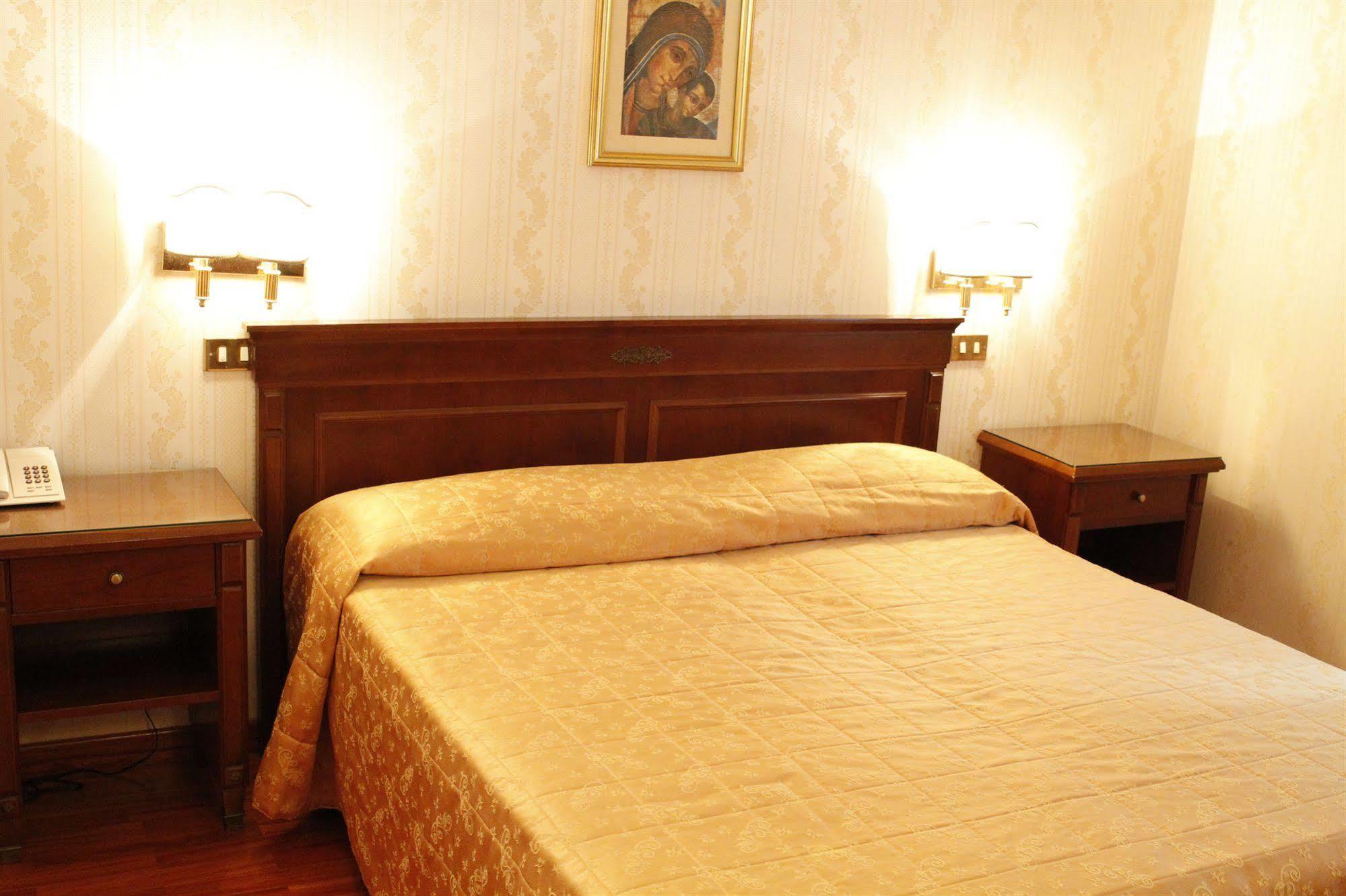 Hotel Torino Roma Esterno foto