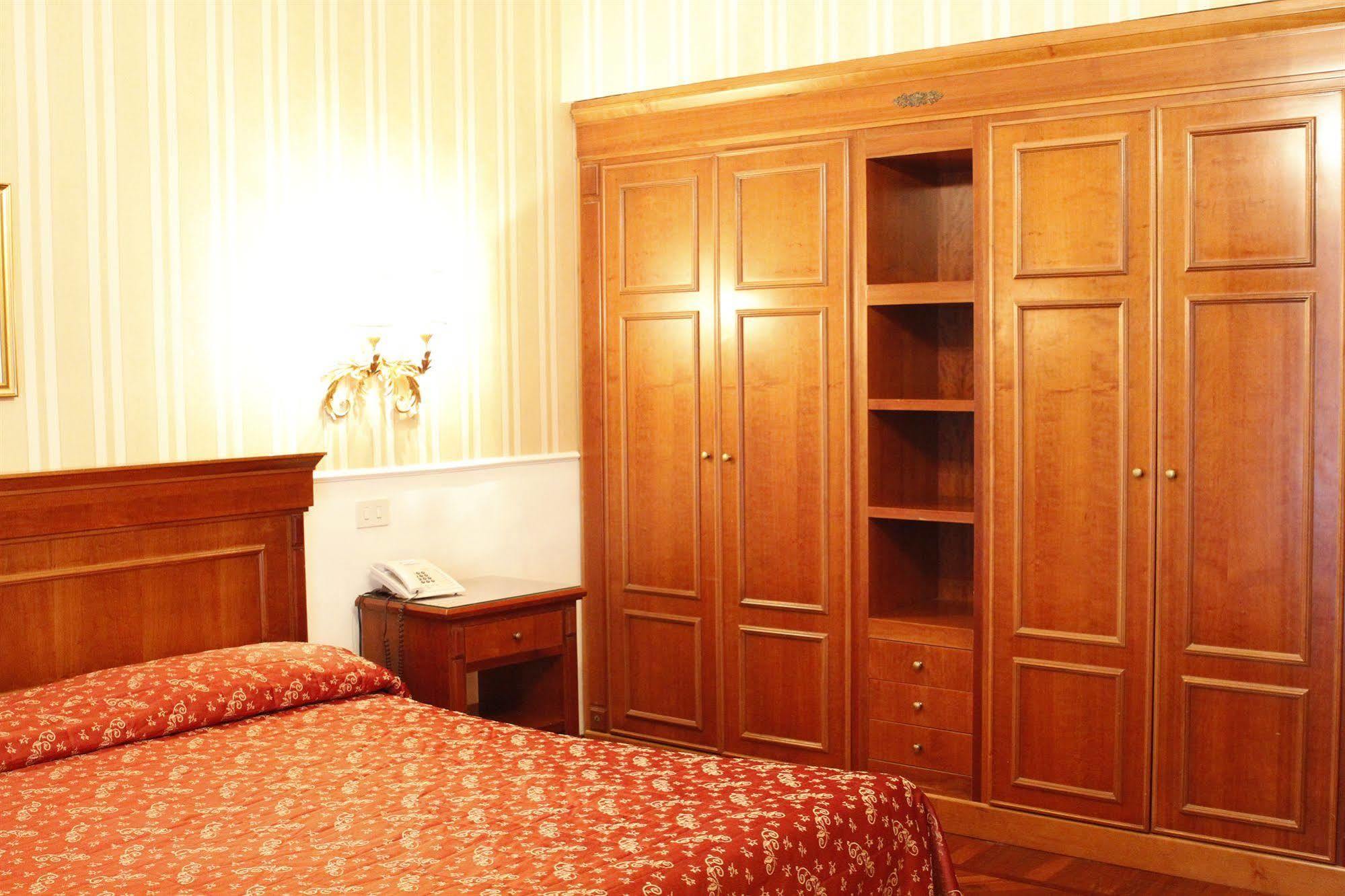 Hotel Torino Roma Esterno foto