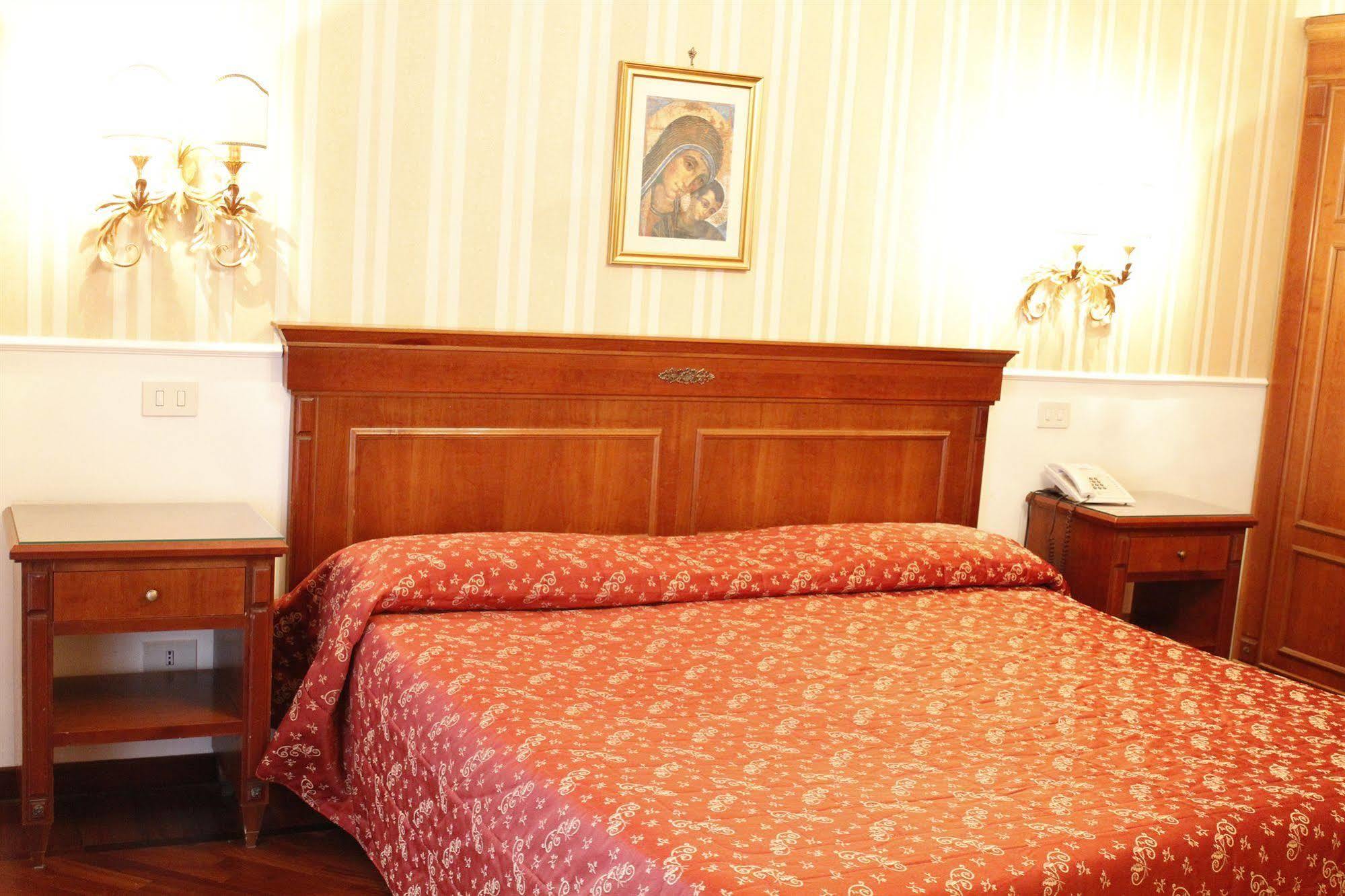 Hotel Torino Roma Esterno foto